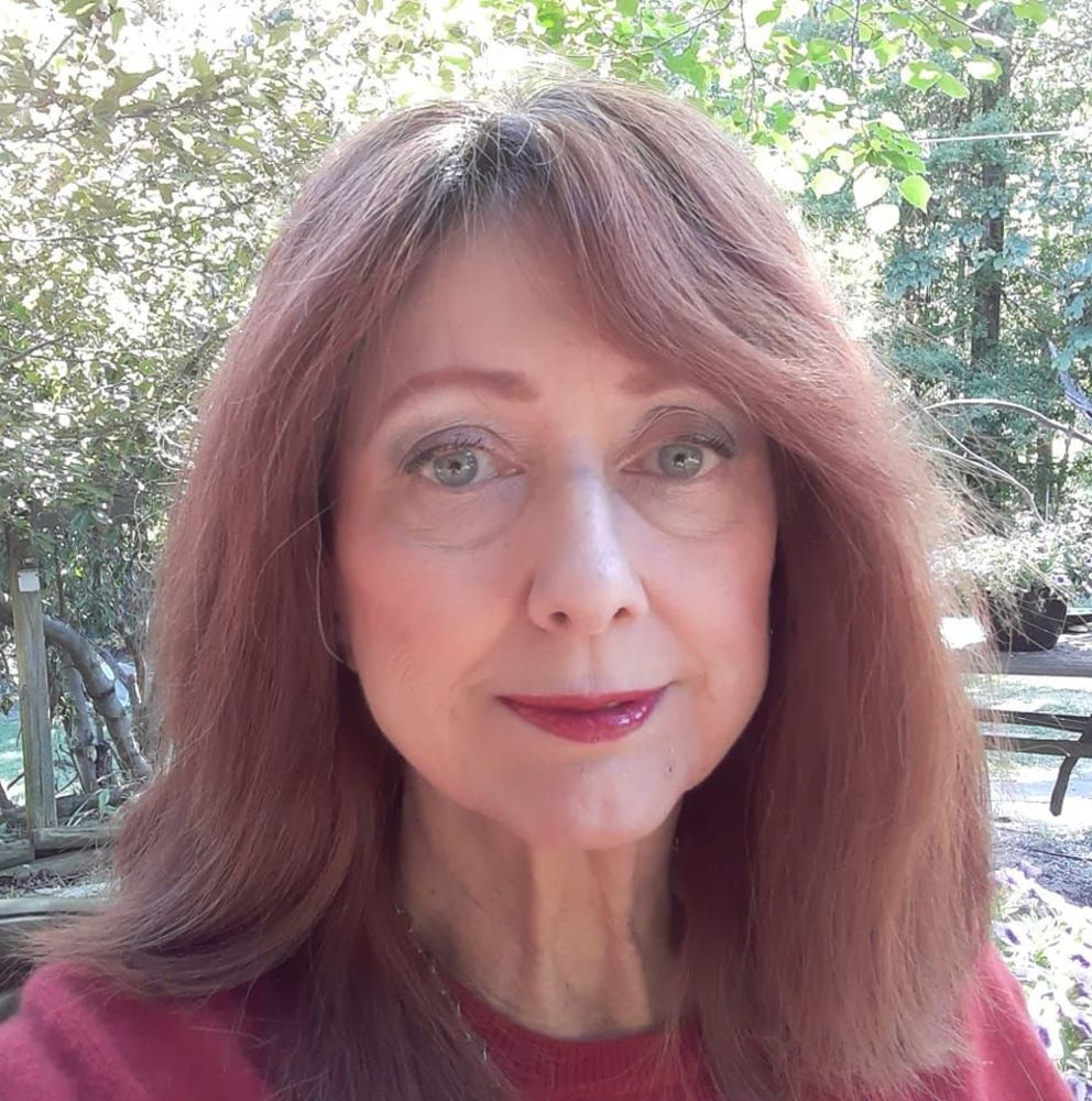 Meet your Posher, Louann